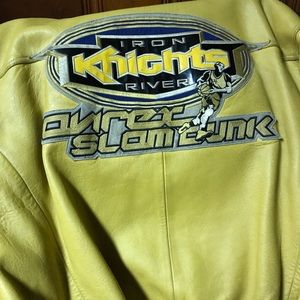 Men’s Avirex leather jacket